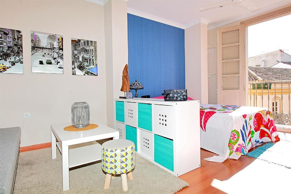 Carreteria Studio Balcony & Relax Apartament *